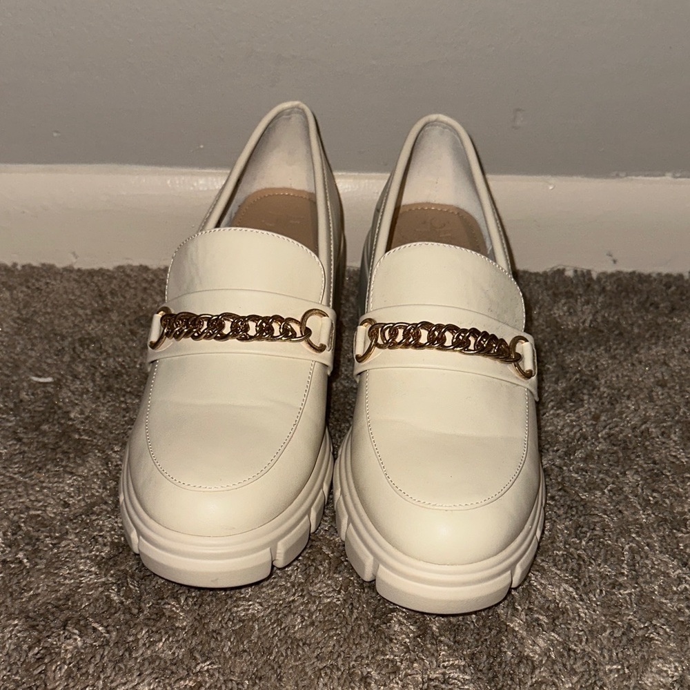 JustFab Cream Loafers with Gold Chain Accent